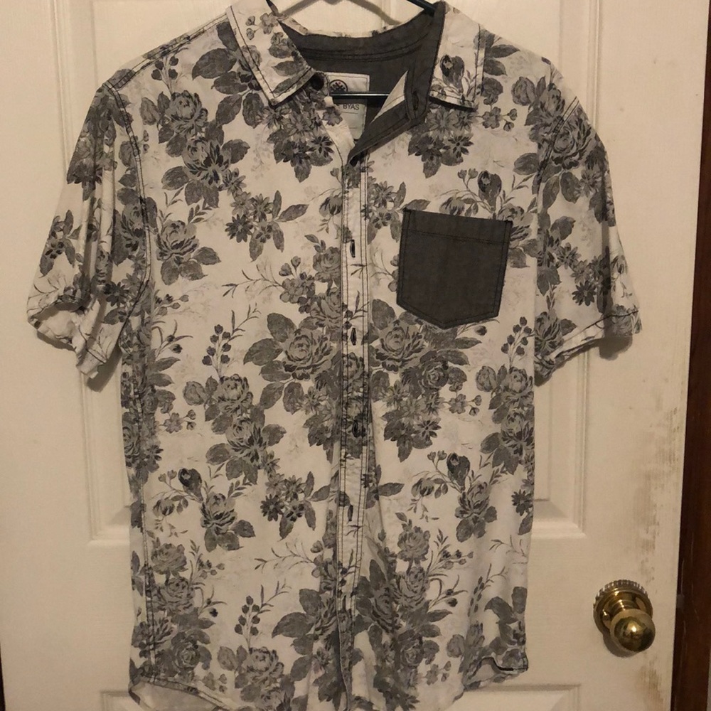 Med dress shirt